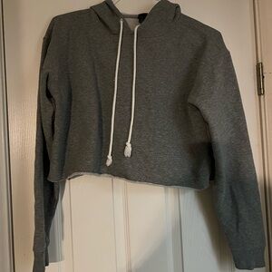 Crop top sweatshirt with hood